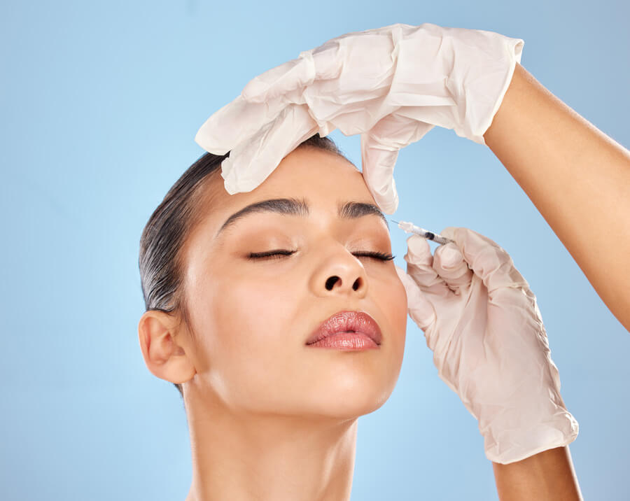 Sculptra Antes y Después resultados - Inyección estética en cejas.
