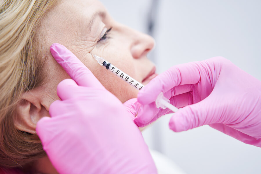 Skin Booster Facial proceso - Inyección estética facial.
