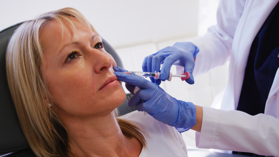 ¿Cuáles son los beneficios de usar Radiesse para rejuvenecimiento facial?